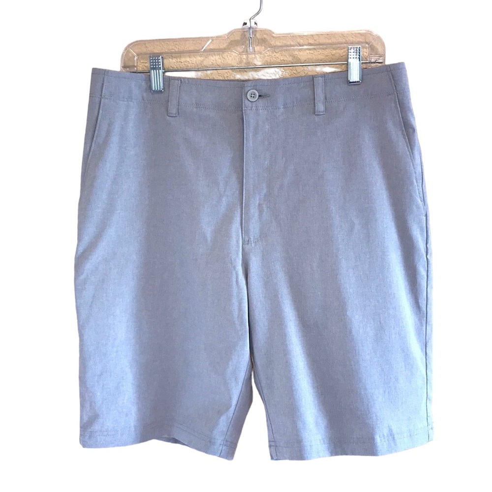 Nicklaus Shorts Men's Golf Shorts Solid Grey Flat Front Cargo Pocket Size 34 NWT